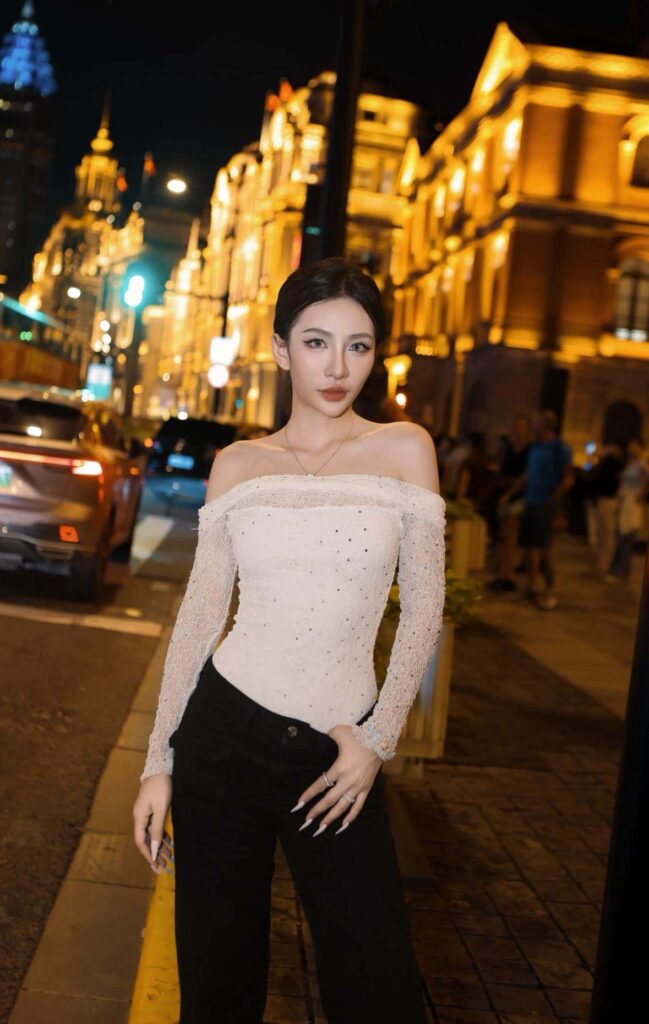 Tìm hiểu về sự nghiệp của Lý Quý Nhân